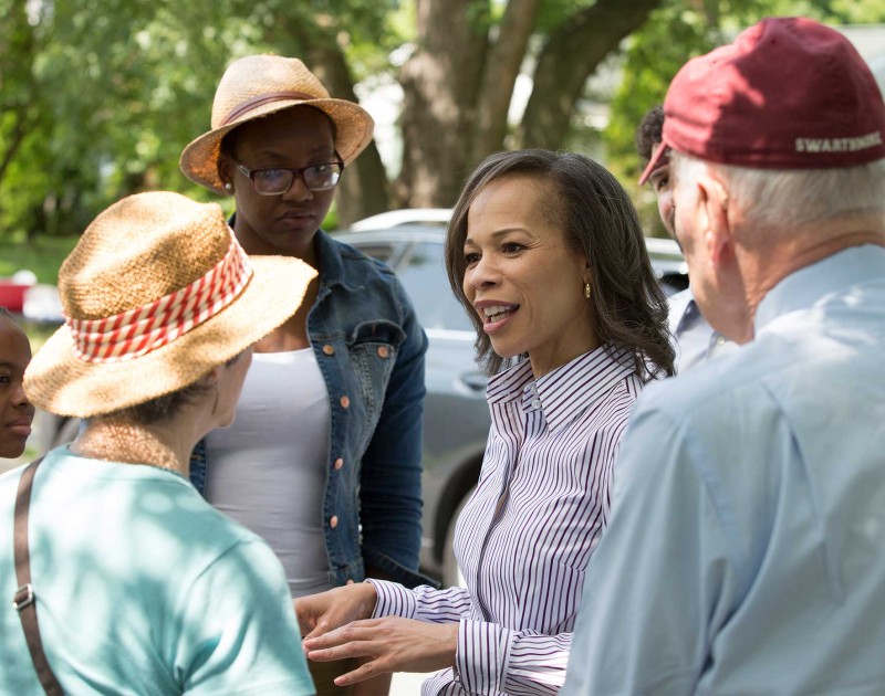 Lisa Blunt Rochester talking to Delawareans
